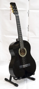 GUITARE CLASSIQUE 39" // CLASSICAL GUITAR 39"